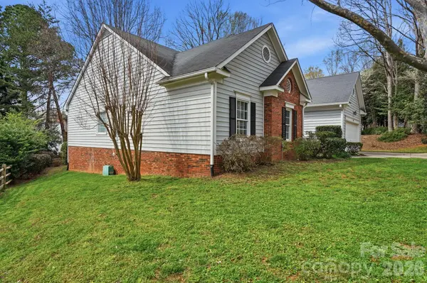 15733 Berryfield ST, Huntersville, NC 28078