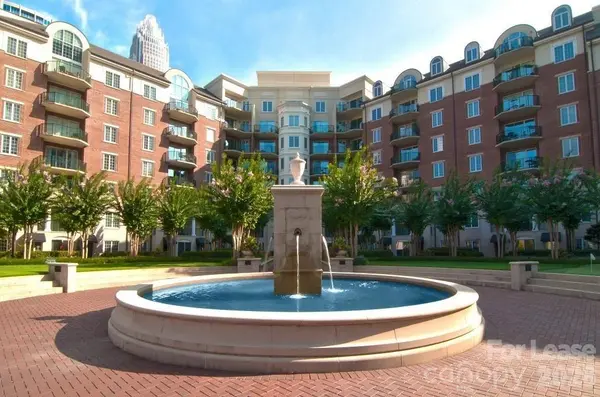 300 W 5th ST #521, Charlotte, NC 28202