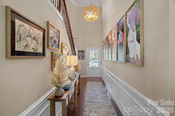 2207 Whitford LN, Charlotte, NC 28210
