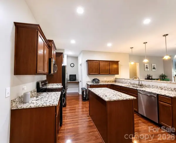 1919 Corriente CT, Charlotte, NC 28213