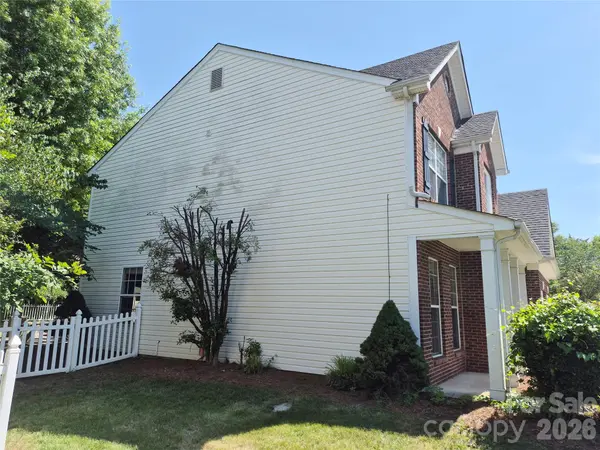 6229 Roseway CT, Harrisburg, NC 28075