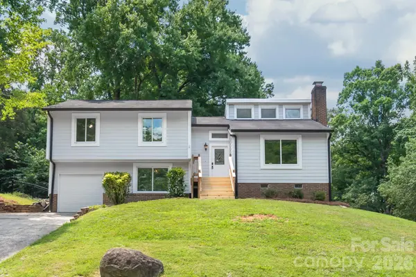 10129 Eagle CT, Charlotte, NC 28277