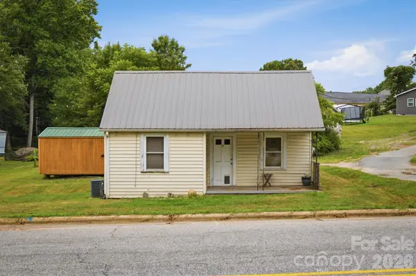 43 N Highland AVE, Granite Falls, NC 28630