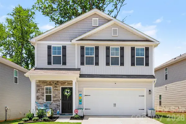 7317 Greenrock CT, Charlotte, NC 28215