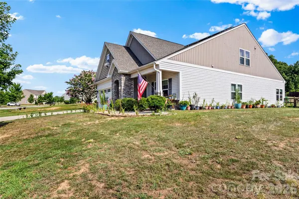 108 Sprucewood CT, Advance, NC 27006