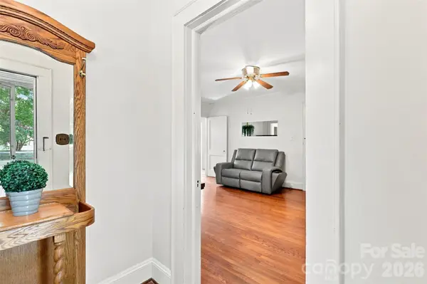 1106 N Main ST, Mount Holly, NC 28120