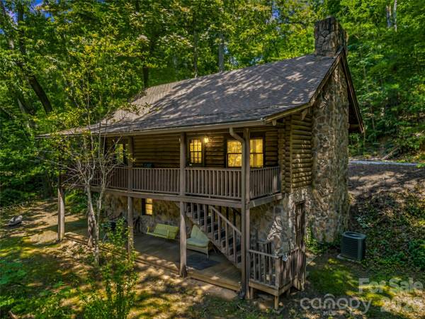 286 Harris RD, Lake Lure, NC 28746