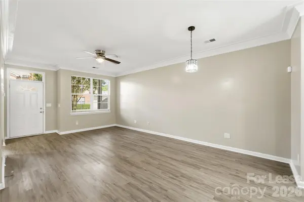 7329 Michaels Landing DR, Charlotte, NC 28262