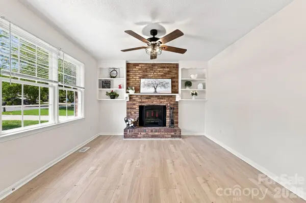 411 E Tennessee AVE, Bessemer City, NC 28016