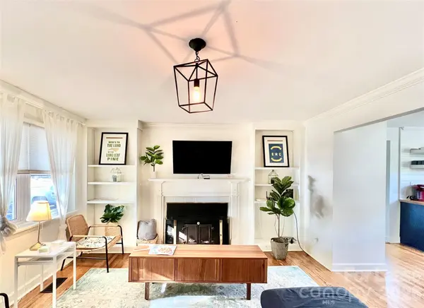 2931 Belmeade DR, Charlotte, NC 28214