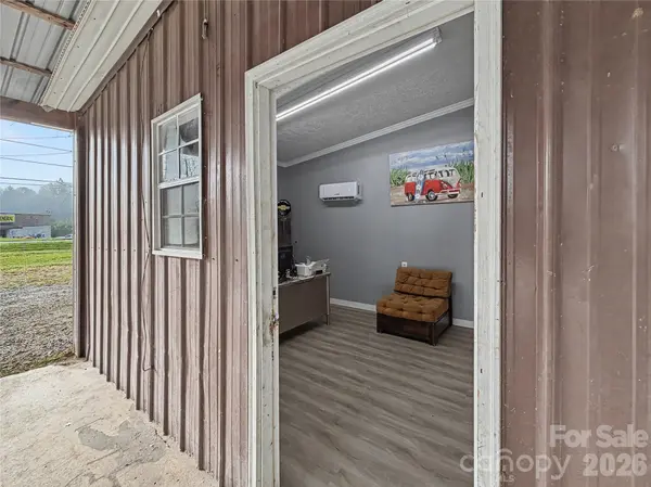 2330 Oakland RD, Forest City, NC 28043
