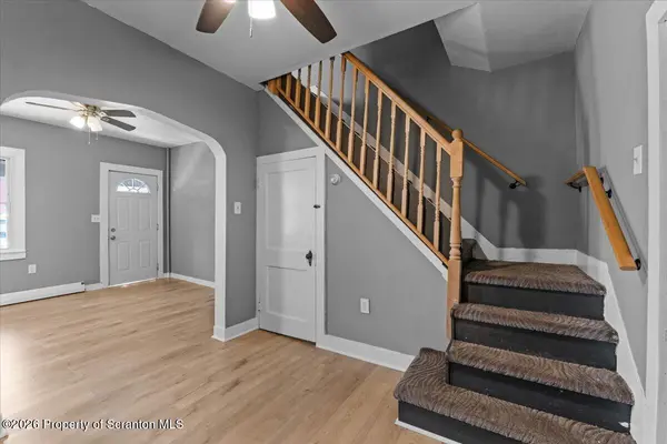 304-306 Jackson ST, Olyphant, PA 18447