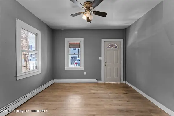 304-306 Jackson ST, Olyphant, PA 18447