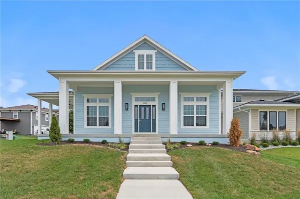 1021 SW Redbuck CIR, Lee's Summit, MO 64081