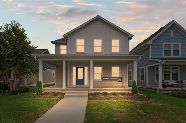 1025 SW Armie ST, Lee's Summit, MO 64081