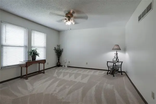4605 N Brooklyn AVE, Kansas City, MO 64116