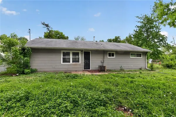 7106 E 107 TER, Kansas City, MO 64134