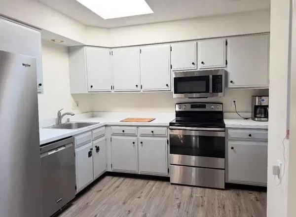 11371 Calico DR, Kansas City, MO 64137