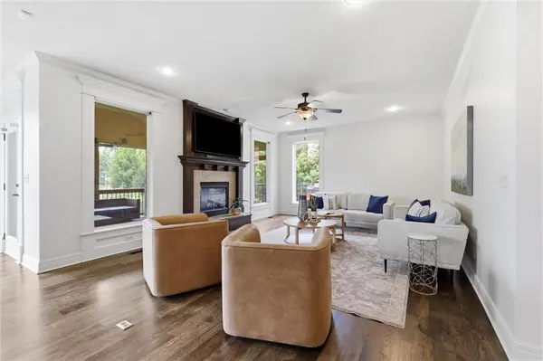 9428 W 157th PL, Overland Park, KS 66221