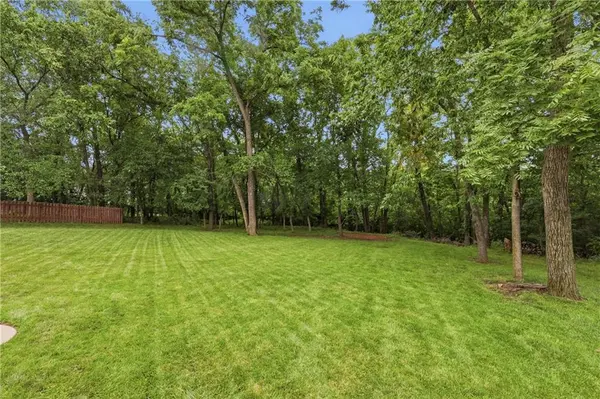 14775 NW 66th TER, Kansas City, MO 64152