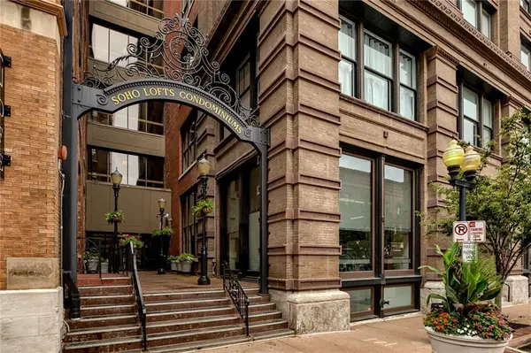 312 W 8th ST #411, Kansas City, MO 64105