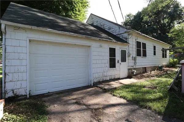 115 E 8th ST, Eudora, KS 66025