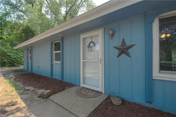 11325 Deer Haven LN, Excelsior Springs, MO 64024
