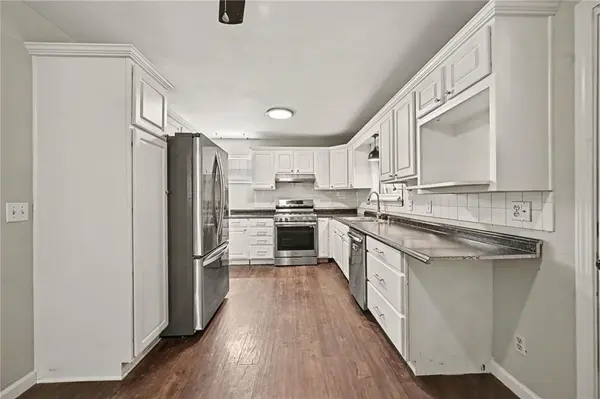 8026 NE 50th ST, Kansas City, MO 64119
