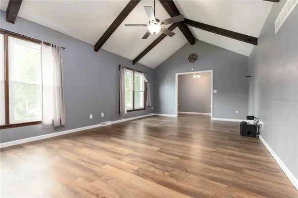 7914 N Garfield AVE, Kansas City, MO 64118