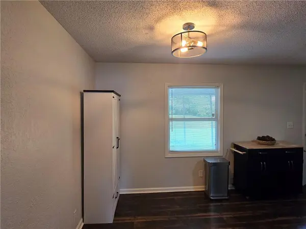 317 N Cochise DR, Independence, MO 64056