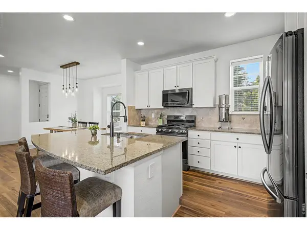 1424 Bluemoon, Longmont, CO 80504