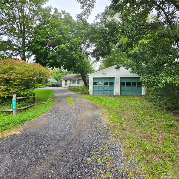 2220 Bruynswick RD, Wallkill, NY 12589