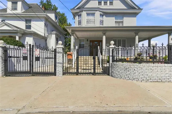 27-17 Ericsson ST, East Elmhurst, NY 11369