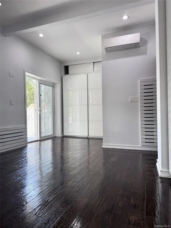 86-18 95th AVE #2nd Floor, Ozone Park, NY 11416