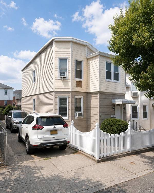1316 130th ST, College Point, NY 11356