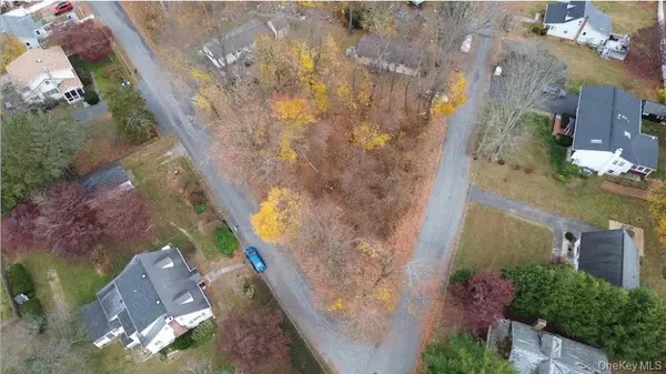 14 Hawthorne RD, Carmel, NY 10512