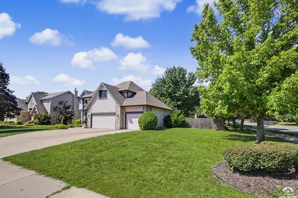 1001 Biltmore DR, Lawrence, KS 66049