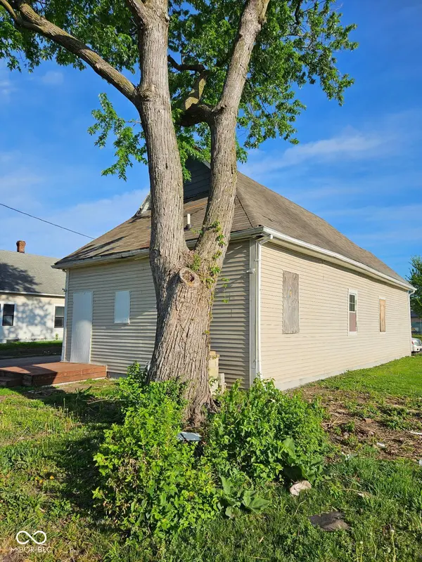 31 W Arizona ST, Indianapolis, IN 46225