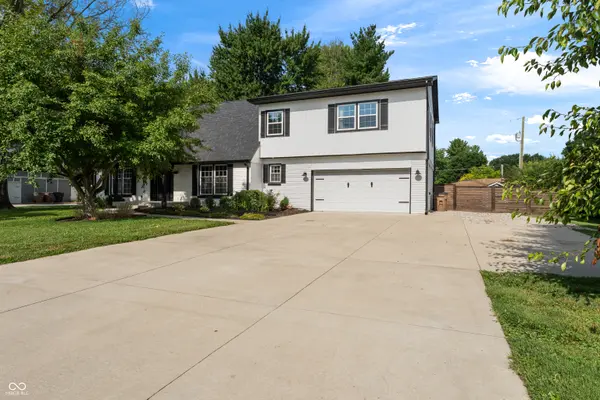 4382 River RD, Columbus, IN 47203