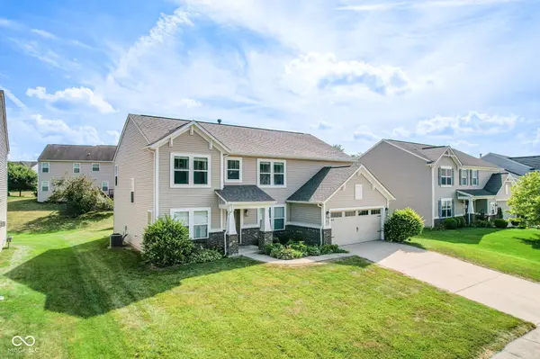 5307 Misthaven LN, Greenwood, IN 46143