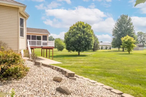 2740 Delucio BLVD, Centerville, IN 47330