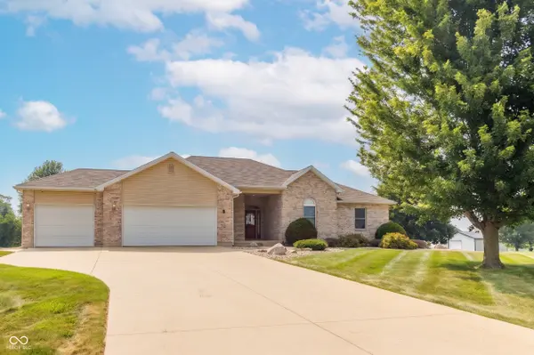 2740 Delucio BLVD,  Centerville,  IN 47330