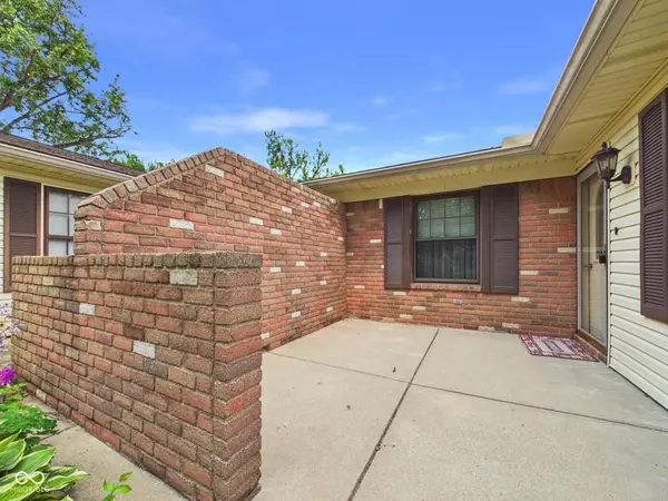 4317 Heathrow DR, Anderson, IN 46013