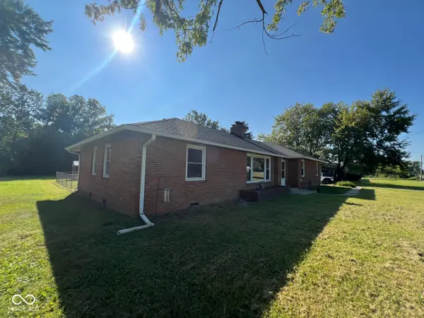 2071 S 600 W, New Palestine, IN 46163
