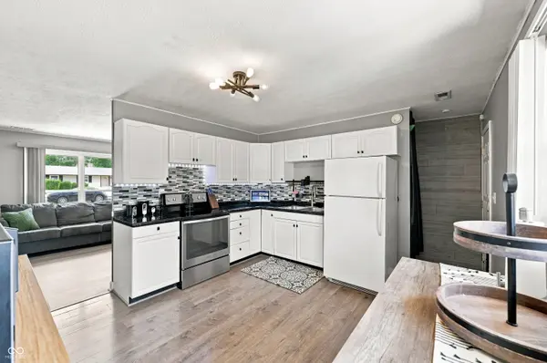 932 Walton DR, Plainfield, IN 46168