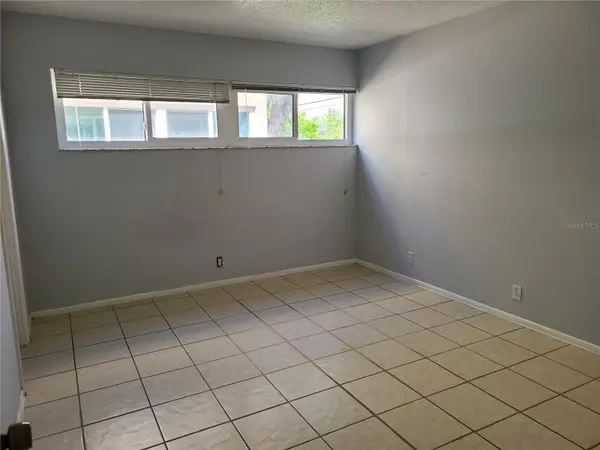 2763 WOODGATE LN #207, Sarasota, FL 34231