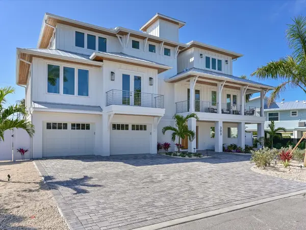 303 55TH ST, Holmes Beach, FL 34217