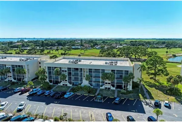 6120 43RD ST W #102B, Bradenton, FL 34210