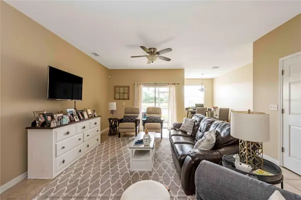 3698 PARKRIDGE CIR #26-104, Sarasota, FL 34243