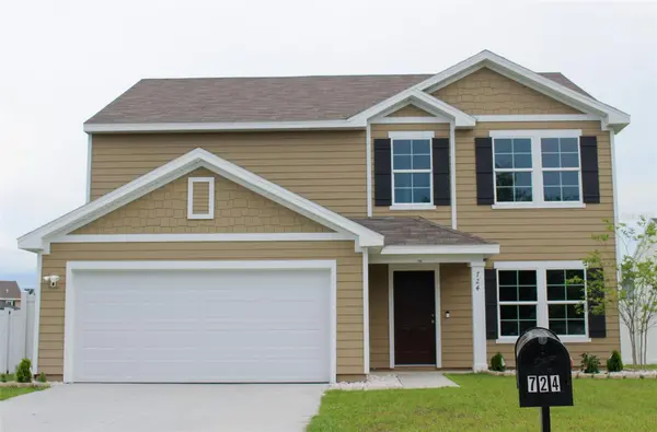 724 LIBERTY CIR, Macclenny, FL 32063